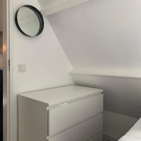 Boothuis Apartment *