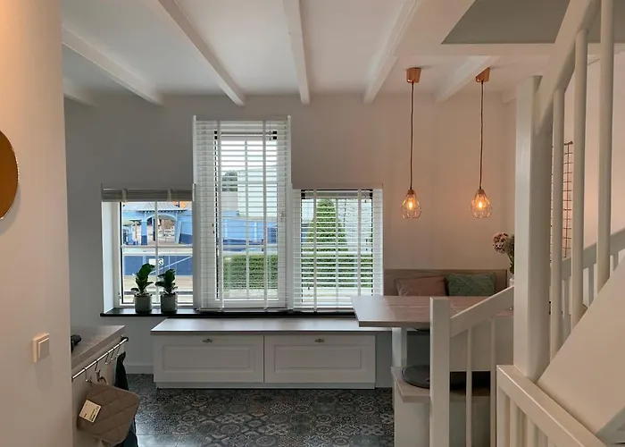 Boothuis Lägenhet *